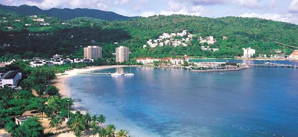 Turtle Beach Towers Apt 22 C - Ocho Rios Eksteriør bilde